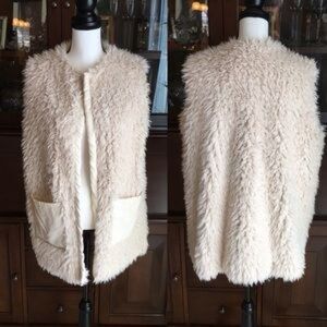 URBAN RENEWAL | Faux Fur Sherpa Vest (S/M)